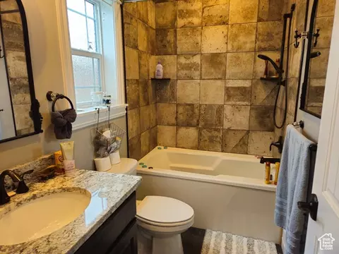 Bath - 470 N 50 E, Bloomington, ID 83223 photo 10 of 13