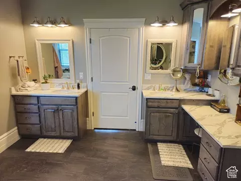 Bath - 470 N 50 E, Bloomington, ID 83223 photo 5 of 13
