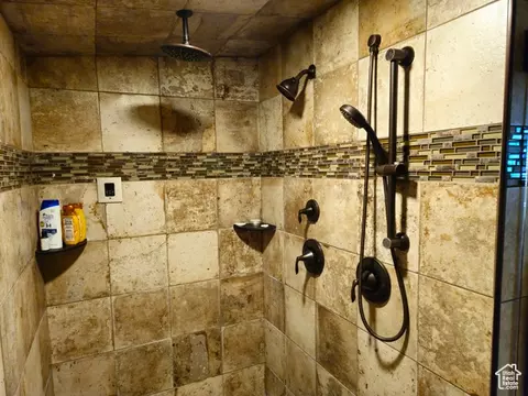 Bath - 470 N 50 E, Bloomington, ID 83223 photo 13 of 13