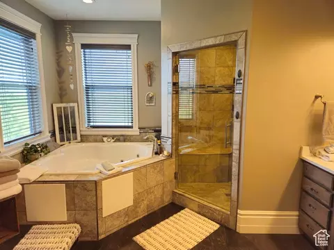 Bath - 470 N 50 E, Bloomington, ID 83223 photo 2 of 13