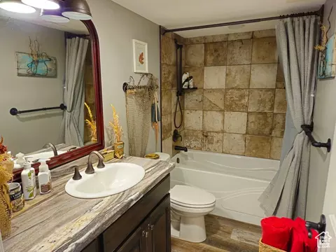 Bath - 470 N 50 E, Bloomington, ID 83223 photo 11 of 13
