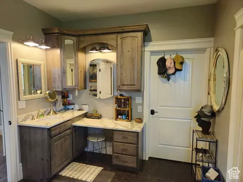 Bath - 470 N 50 E, Bloomington, ID 83223 photo 1 of 13