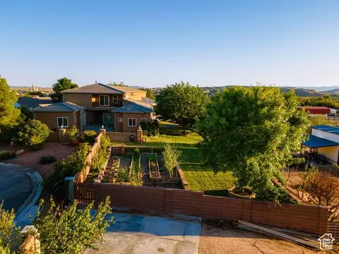 1021 W Churrea Dr, Washington, UT 84780