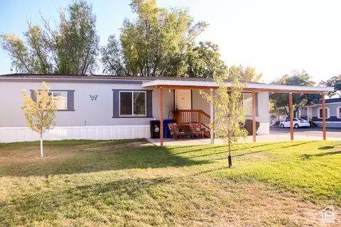 20 Kings Ct, Logan, UT 84321 photo 2