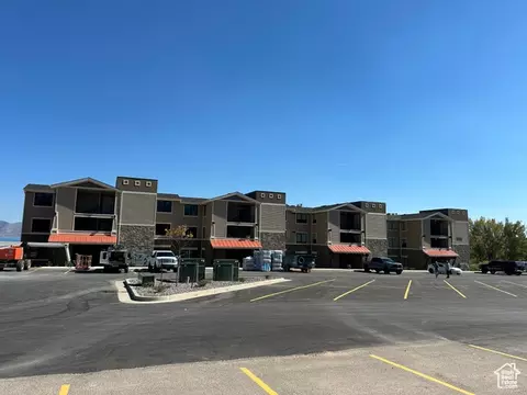 35 E 150 S #102E, Garden City, UT 84028