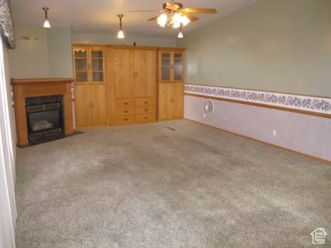 Living - 236 E 300 N, Smithfield, UT 84335 photo 2 of 6