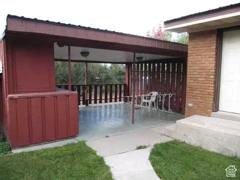 Exterior - 236 E 300 N, Smithfield, UT 84335 photo 7 of 12