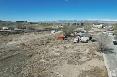 760 E Pne, Wellington, UT 84542