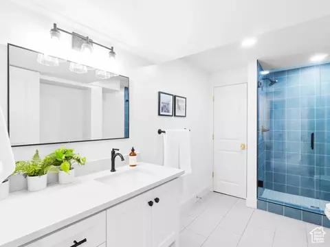 Bath - 150 N 750 E, Orem, UT 84097 photo 12 of 13