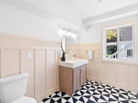 Bath - 150 N 750 E, Orem, UT 84097 photo 5 of 13