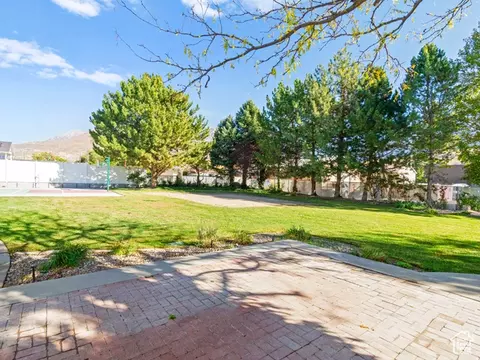 Exterior - 150 N 750 E, Orem, UT 84097 photo 5 of 8