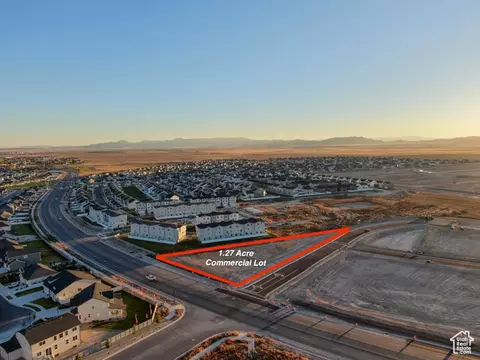 676 E Desert Willow Dr, Eagle Mountain, UT 84005