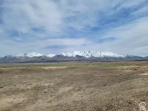 1052 E Lincoln Hwy S, Dugway, UT 84022