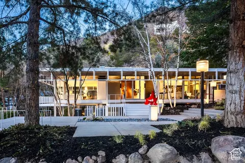 4345 S Zarahemla Dr, Salt Lake City, UT 84124
