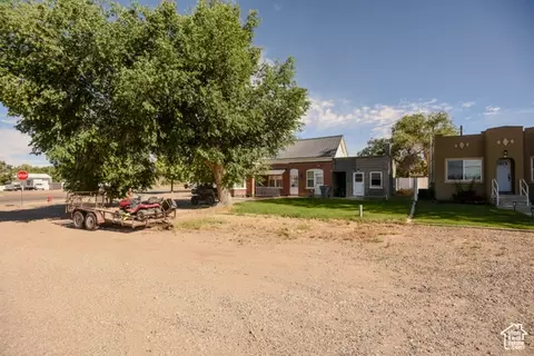 Exterior - 410 N Main St, Beaver, UT 84713 photo 2 of 3