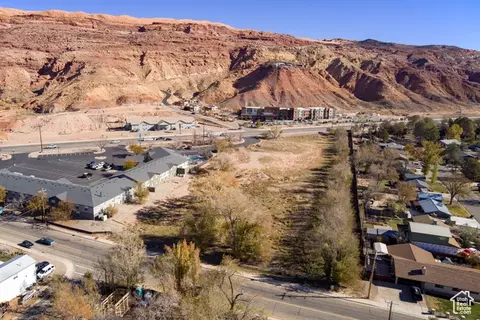 911 N Main St, Moab, UT 84532 photo 6