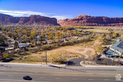 911 N Main St, Moab, UT 84532