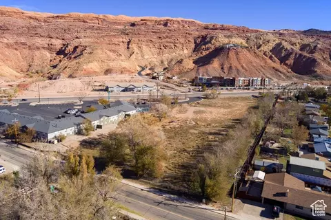 911 N Main St, Moab, UT 84532 photo 5