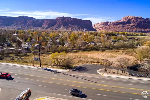 911 N Main St, Moab, UT 84532 photo 8
