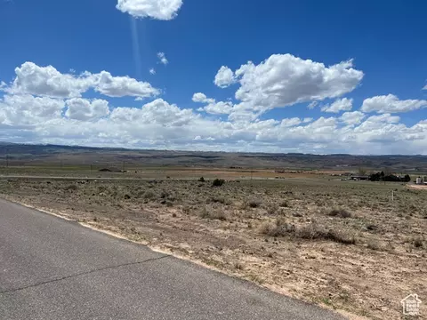 100 N Sunglow Campground Rd E, Bicknell, UT 84715