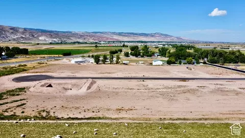 4 W 725 N #4, Central Valley, UT 84754