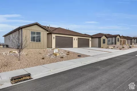 Exterior - 155 E 360 E #10B, Fillmore, UT 84631 photo 3 of 5