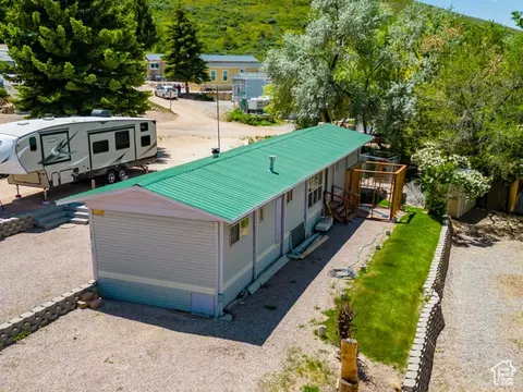 3087 S Breaker Dr, Garden City, UT 84028