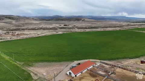 121 W Allen Ln, Antimony, UT 84712