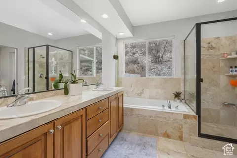 Bath - 308 E Brayden Way, Draper, UT 84020 photo 1 of 4