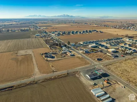 W 5500 S, Hooper, UT 84315 photo 2
