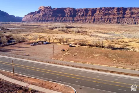 1653 N Riverview Dr, Moab, UT 84532 photo 9