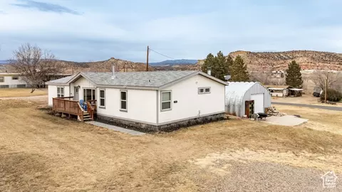 385 N 200 W, Escalante, UT 84726