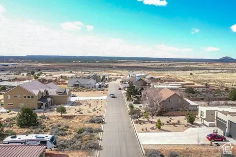 Undisclosed, Apple Valley, UT 84737 photo 8