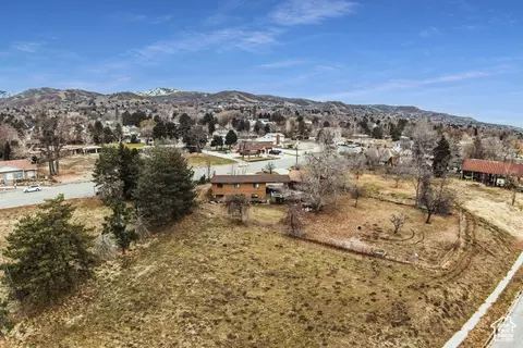 2420 S Orchard Dr, Bountiful, UT 84010 photo 10