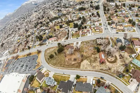 2420 S Orchard Dr, Bountiful, UT 84010