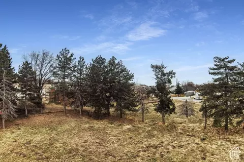 2420 S Orchard Dr, Bountiful, UT 84010 photo 18