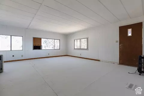 Living - 6026 E Zion Rd, Kanab, UT 84741 photo 1 of 4