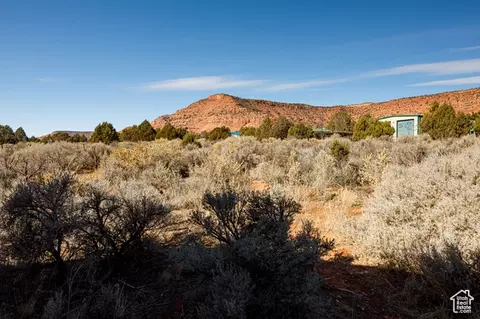 Exterior - 6026 E Zion Rd, Kanab, UT 84741 photo 6 of 7