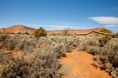 Exterior - 6026 E Zion Rd, Kanab, UT 84741 photo 3 of 7