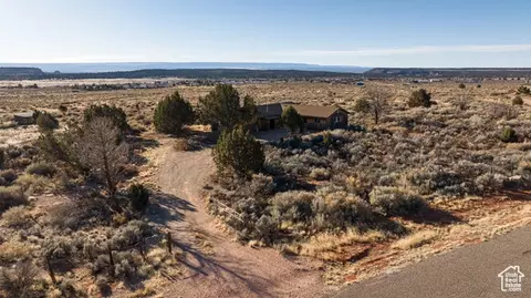 View/Area - 6026 E Zion Rd, Kanab, UT 84741 photo 4 of 9