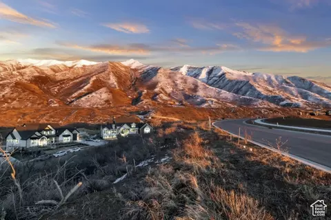 View/Area - 3067 S Hidden Ridge Ln, Mapleton, UT 84664 photo 4 of 5
