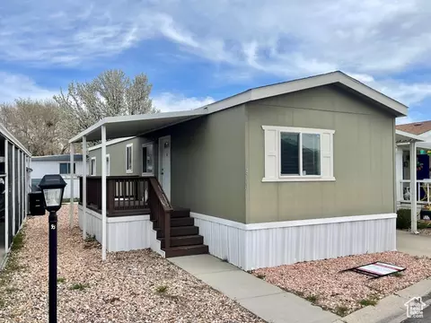 4713 Pasque Dr #360, Taylorsville, UT 84123