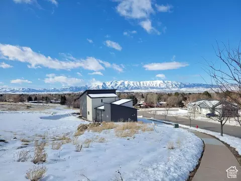 1902 E 1500 N, Logan, UT 84341 photo 4