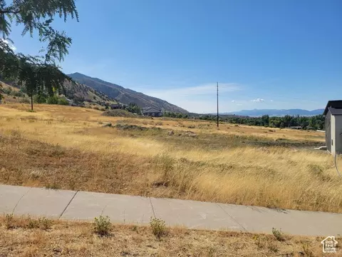 1902 E 1500 N, Logan, UT 84341 photo 2