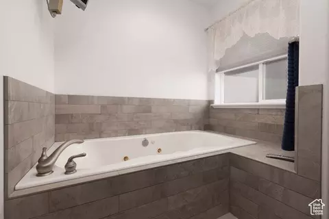 Bath - 315 S 300 E, Monroe, UT 84754 photo 5 of 6