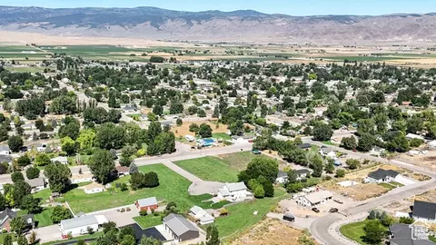 View/Area - 315 S 300 E, Monroe, UT 84754 photo 4 of 8