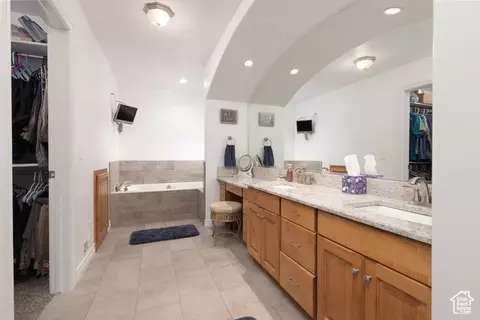 Bath - 315 S 300 E, Monroe, UT 84754 photo 2 of 6