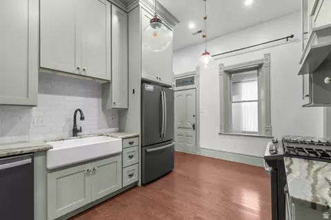 Kitchen - 116 E 100 S, Payson, UT 84651 photo 2 of 3