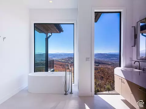 Bath - 2132 E Outlaw Rd #49, Hideout, UT 84036 photo 1 of 6
