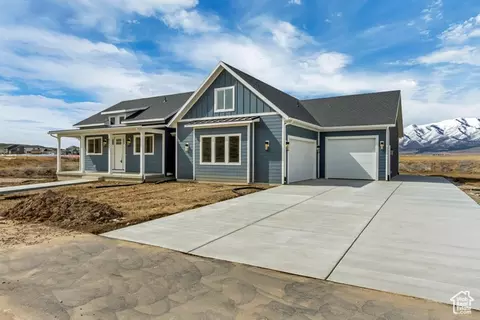 8077 N Bristle Cone Rd, Eagle Mountain, UT 84005